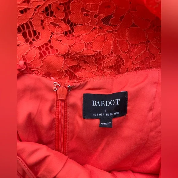 Bardot Maya Lace One-shoulder Dress. Small/Size 4. Only worn once! - Picture 3 of 5